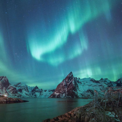 Olstinden sous les aurores, Norvège. Photo: Even Tryggstrand